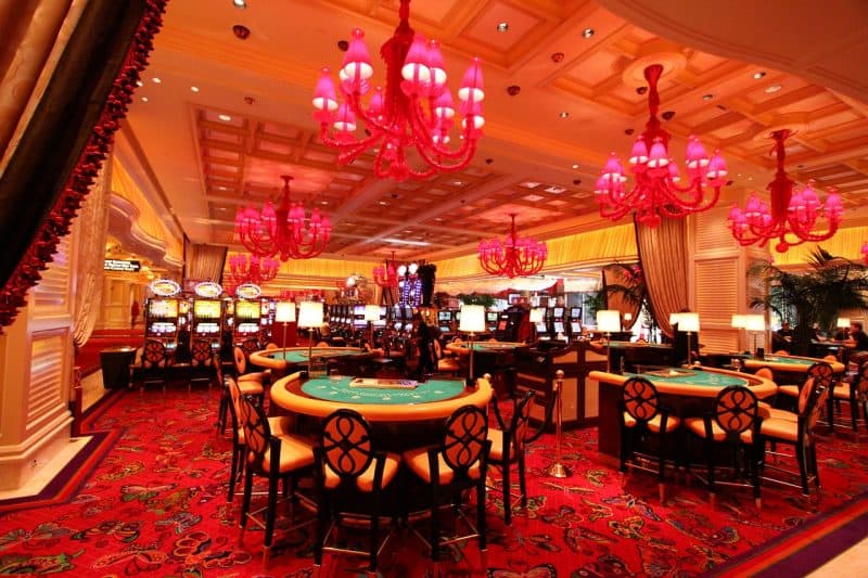 Royal Flush'a Ulaşmanın Sırları: Poker Stratejileri
